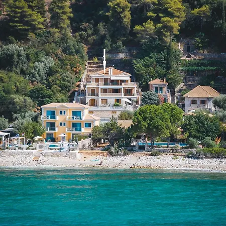 Royal Villa Agios Nikitas