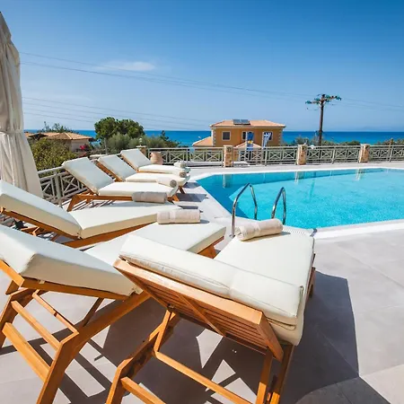Royal Agios Nikitas