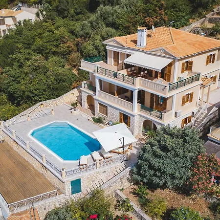 Royal Agios Nikitas